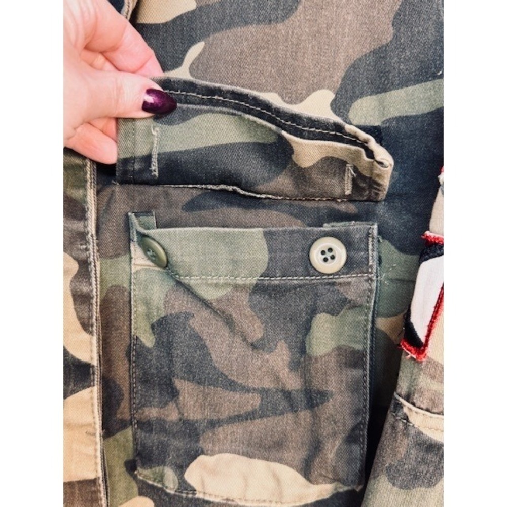Bershka Camo Utility Jacket Cropped Distressed Raw Hem Small Grunge Casual Edgy - Picture 6 of 16